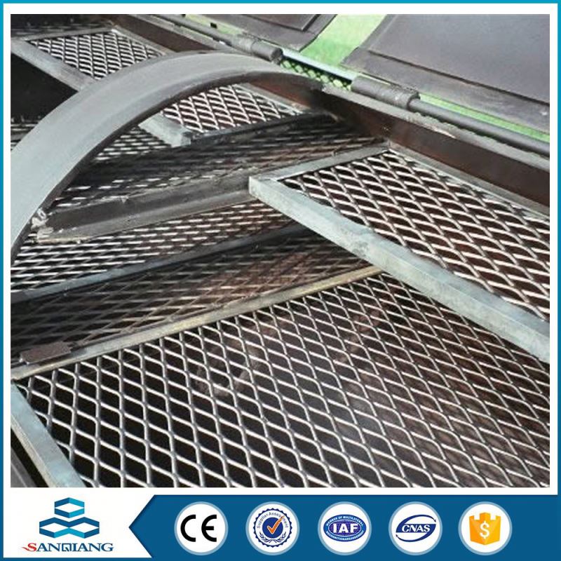 Good Quality Colorful diamond hole carbon steel expanded metal mesh