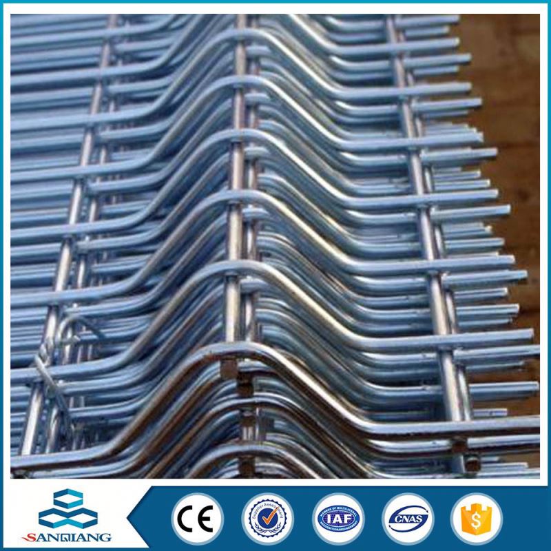 best sell cheap metal farm field triangle bent fence supplier